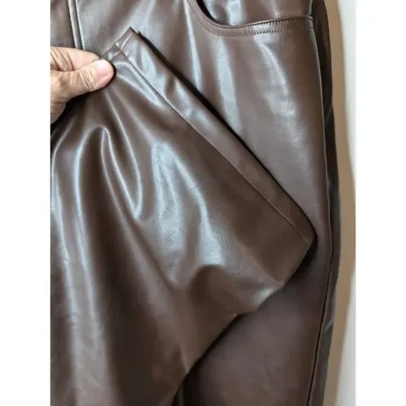 Abercrombie & Fitch 90’s Straight Ultra High Rise Brown Faux Leather Pant Sz 33